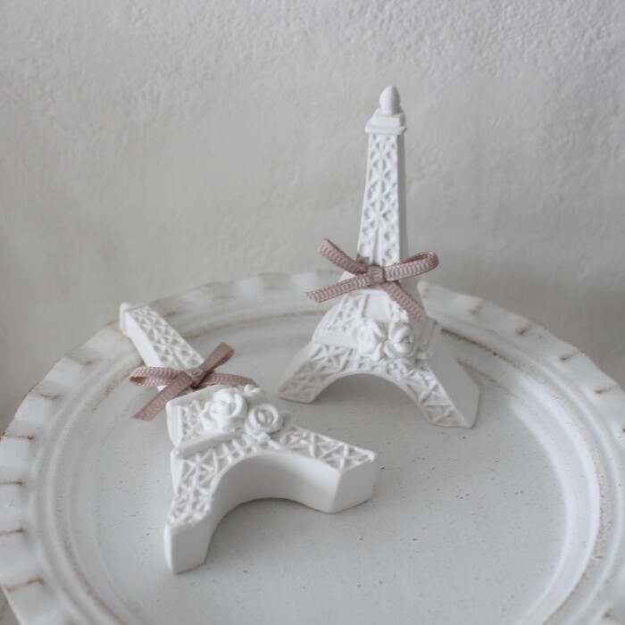 Mathilde M. }`hG@}`hM